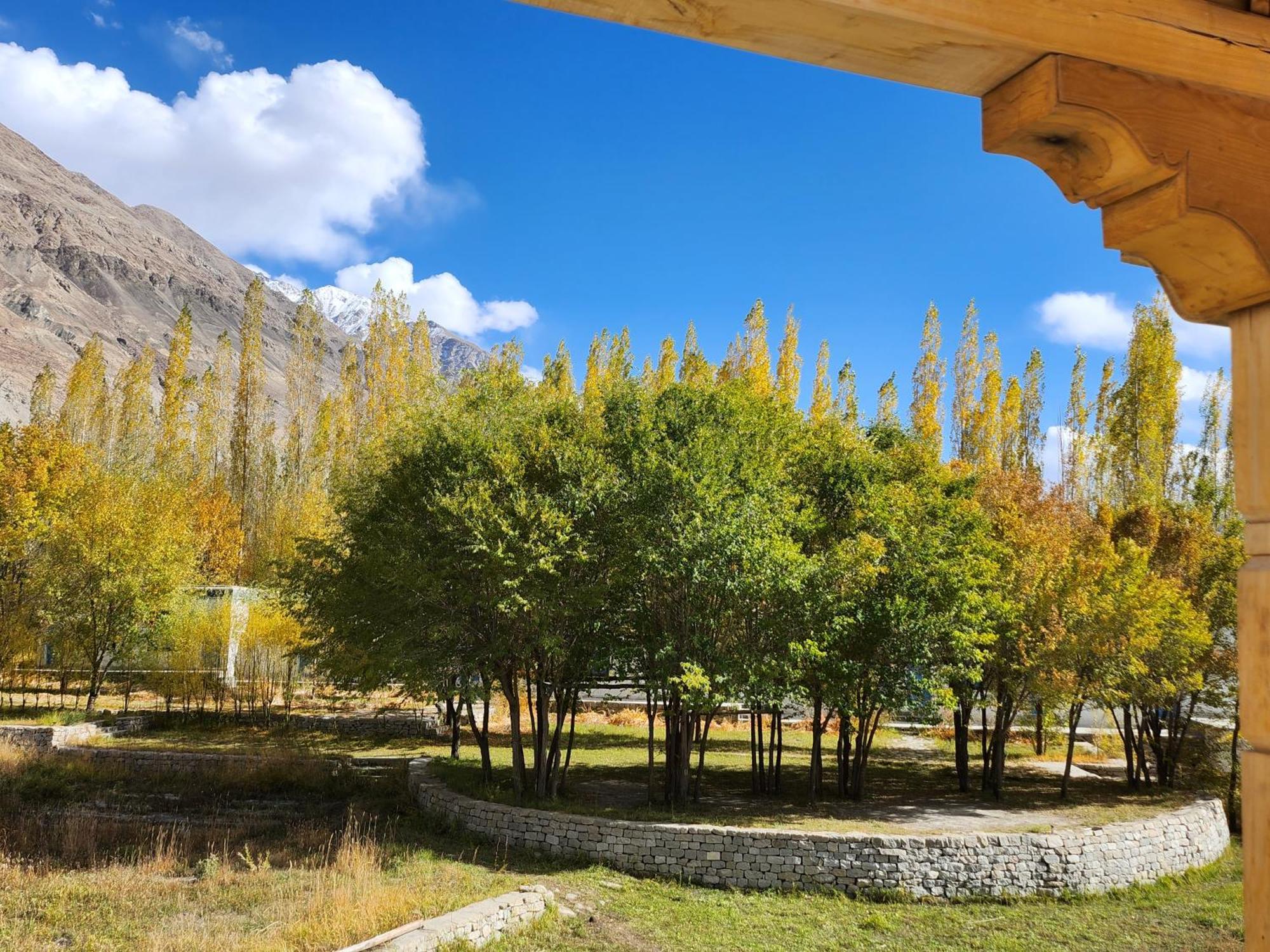 Lharimo Hotel Leh - Ladakh Luaran gambar